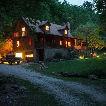 Creekside Paradise Bed And Breakfast Robbinsville Exterior photo