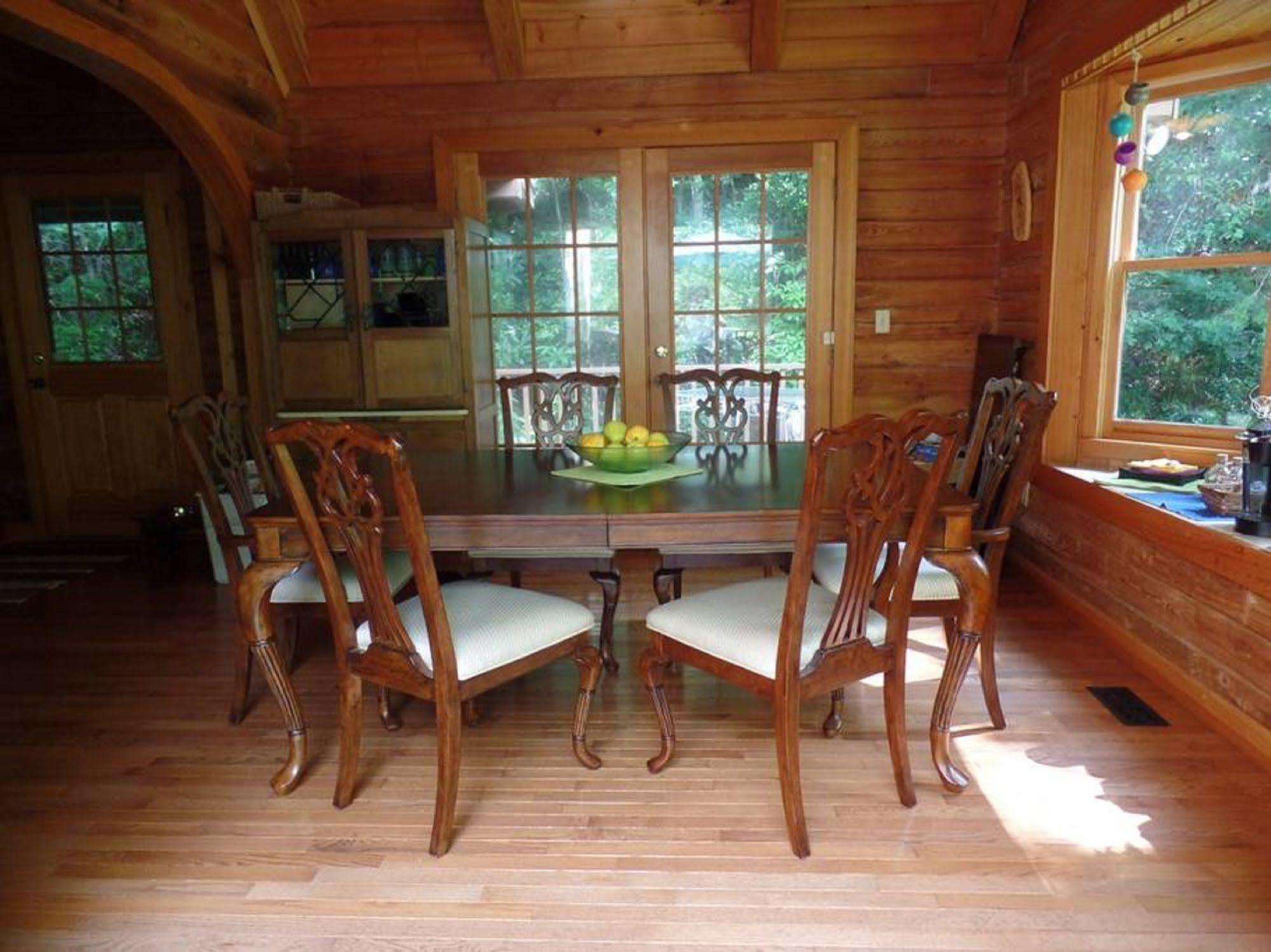 Creekside Paradise Bed And Breakfast Robbinsville Exterior photo