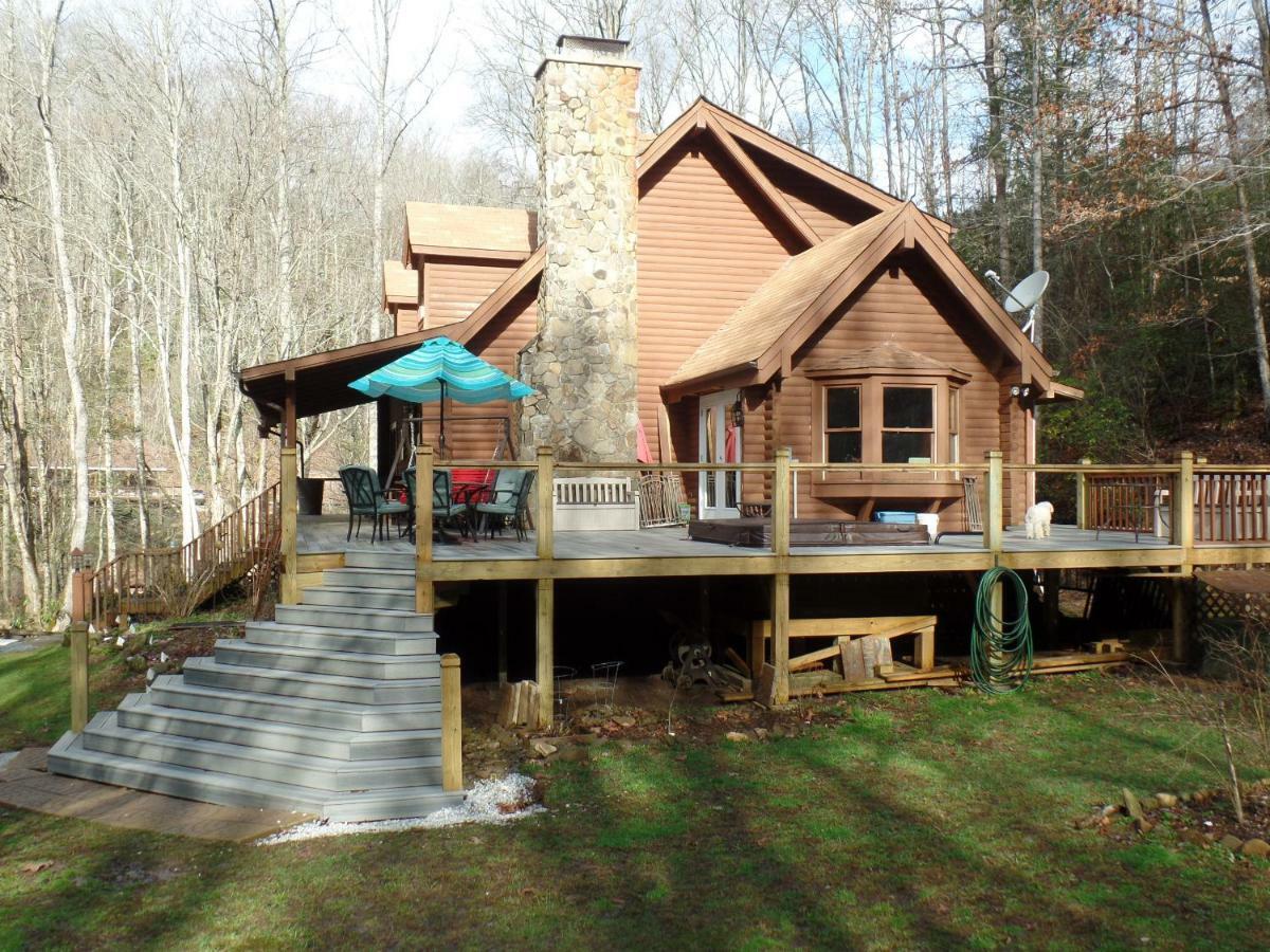Creekside Paradise Bed And Breakfast Robbinsville Exterior photo