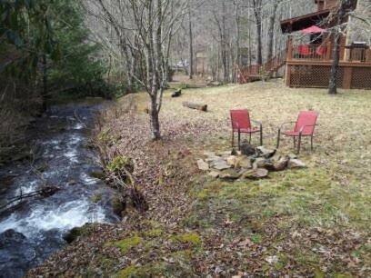 Creekside Paradise Bed And Breakfast Robbinsville Exterior photo